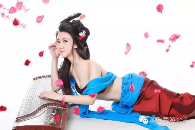 【战歌妹纸show】第1期:霸道任性的懒兔兔 【战歌妹纸show】第1期:霸道任性的懒兔兔