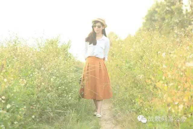 【战歌妹纸show】第5期:只喜欢逛吃逛吃的废废 【战歌妹纸show】第5期:只喜欢逛吃逛吃的废废