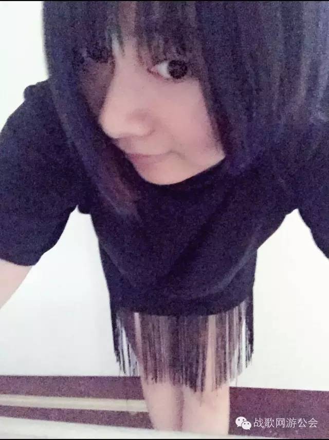 【战歌妹纸show】第19期:可女神可帅气的妹纸浅笑 【战歌妹纸show】第19期:可女神可帅气的妹纸浅笑