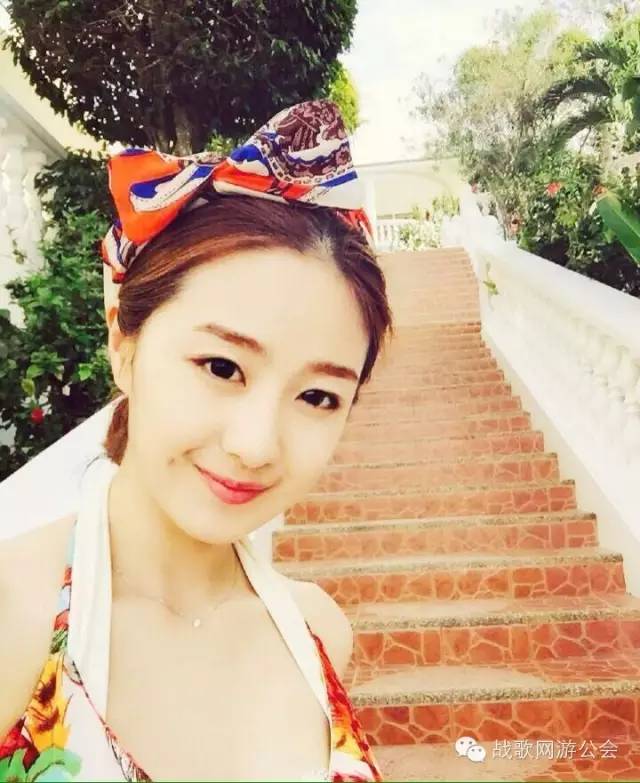 【战歌妹纸show】第21期:调皮捣蛋的妹子小宝 【战歌妹纸show】第21期:调皮捣蛋的妹子小宝