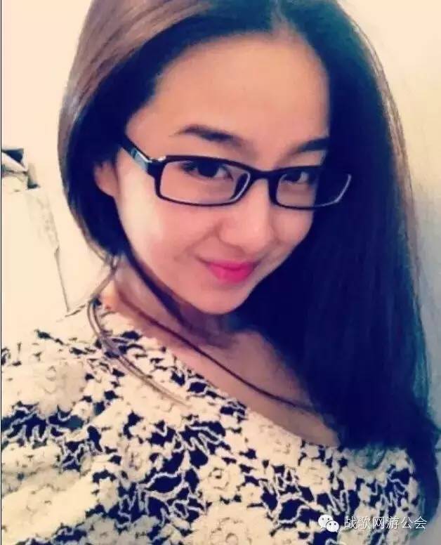 【战歌妹纸show】第21期:调皮捣蛋的妹子小宝 【战歌妹纸show】第21期:调皮捣蛋的妹子小宝