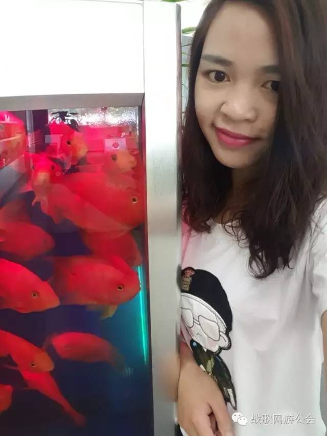 【战歌妹纸show】第29期:疯狂小宝贝姣姣 【战歌妹纸show】第29期:疯狂小宝贝姣姣