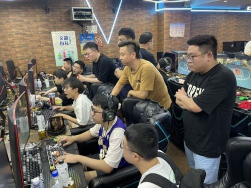 武汉大乱斗落幕 极致染爱茶首站即巅峰