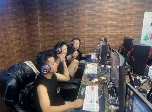 武汉大乱斗落幕 极致染爱茶首站即巅峰