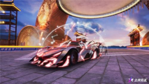 《王牌竞速》全新泳装时尚节 夏日飙车火辣又清凉