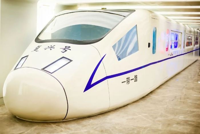 “十里南京路、一个新世界” | 约会潮玩地，遛娃好去处