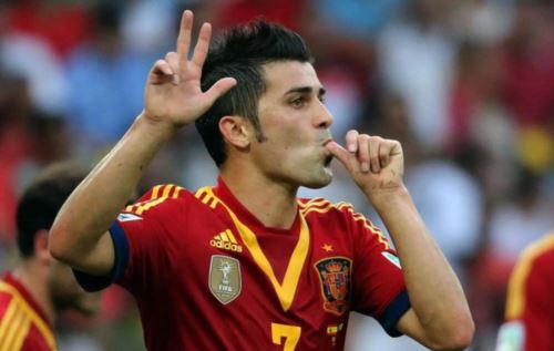 弧形飞刀划破长空 无双“葫芦娃”技压群雄