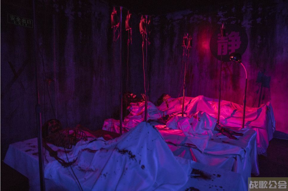 恐怖鬼屋逃生(恐怖鬼屋逃生攻略图解)