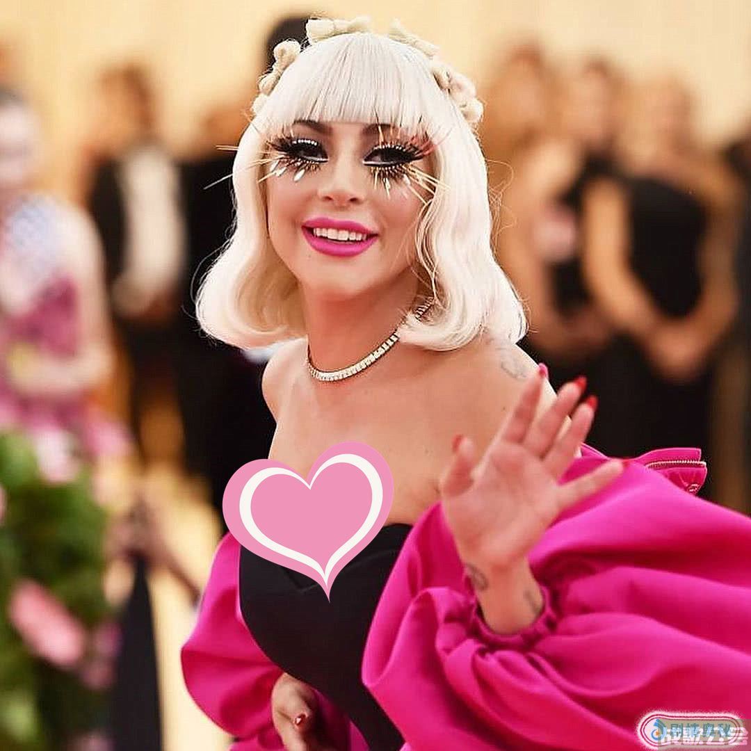 电眼女孩小游戏(电眼男孩游戏)