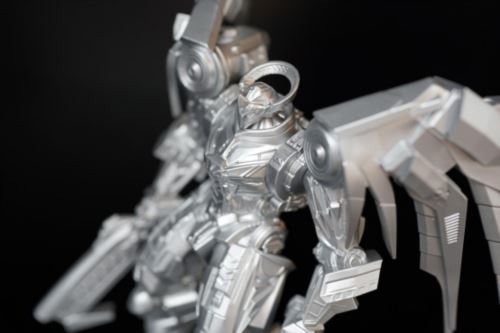 《红警OL》携手送影票 三代机甲共创计划同步开启 《红警OL》携手送影票 三代机甲共创计划同步开启