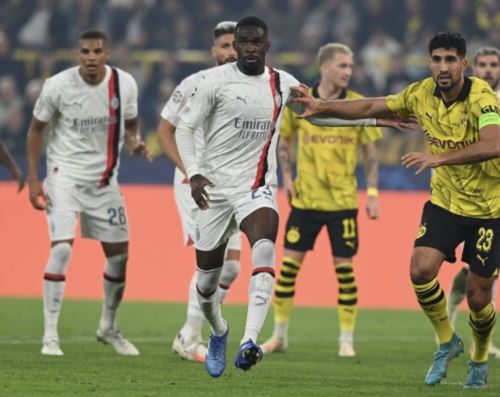 米兰铁卫惊喜来袭 空中霸主一击制胜