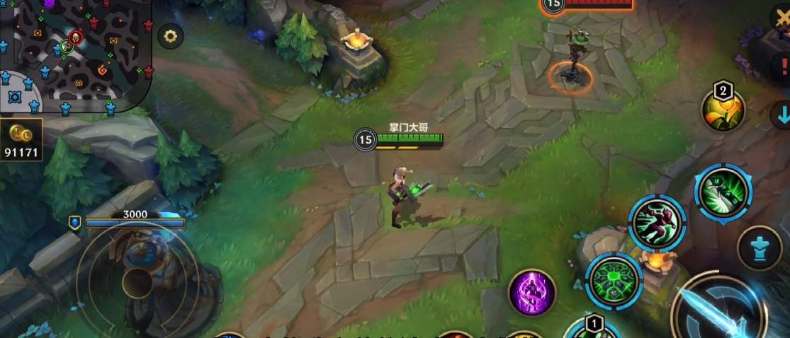 英雄联盟手游锐雯怎么出装